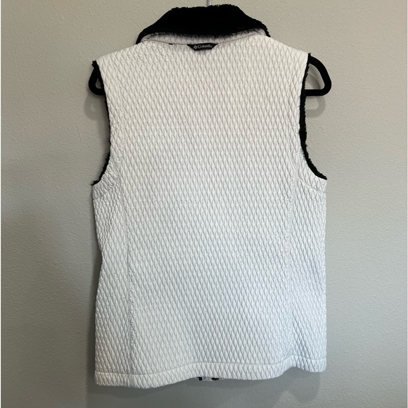 Columbia  White Vest - Picture 2 of 12